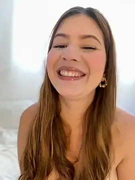 naughty  angel online show from February 5, 2025, 3:09 pm