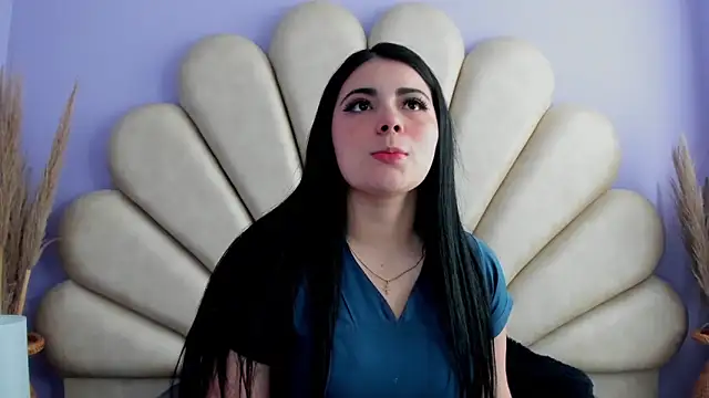 Snapshot of Natasha__Blue chatting on February 7, 2026, 7:06 pm Natasha Blue online show from February 7, 2026, 7:06 pm