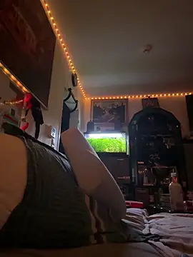 Toyjungee online show from February 25, 2026, 7:45 pm