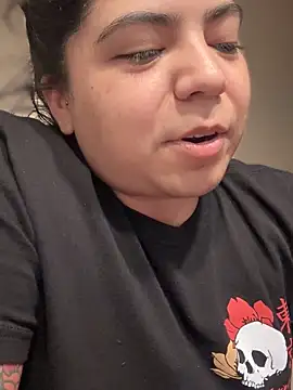 kimmiakiss22 online show from February 8, 2025, 8:20 am