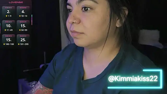 kimmiakiss22 online show from October 18, 2025, 12:57 am
