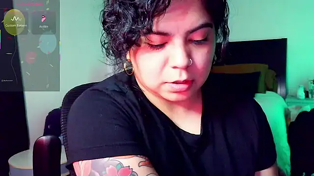 Snapshot of kimmiakiss22 chatting on November 16, 2025, 2:39 am kimmiakiss22 online show from November 16, 2025, 2:39 am