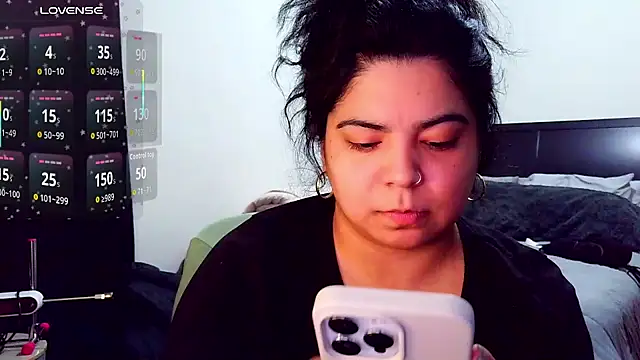 Snapshot of kimmiakiss22 chatting on December 2, 2025, 1:22 am kimmiakiss22 online show from December 2, 2025, 1:22 am