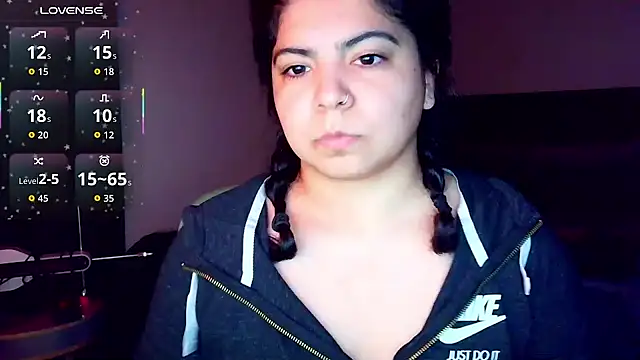 Snapshot of kimmiakiss22 chatting on December 4, 2025, 11:24 pm kimmiakiss22 online show from December 4, 2025, 11:24 pm