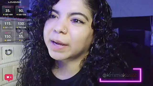 kimmiakiss22 online show from March 10, 2026, 9:20 pm