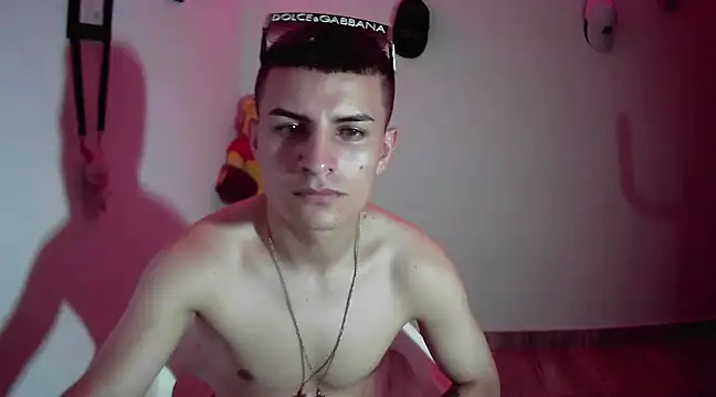 Snapshot of SHAT_SEX chatting on December 26, 2024, 11:57 pm SHAT SEX online show from December 26, 2024, 11:57 pm