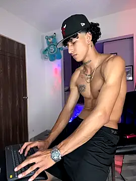 Snapshot of mike_casseano chatting on September 29, 2025, 10:36 pm mike casseano online show from September 29, 2025, 10:36 pm