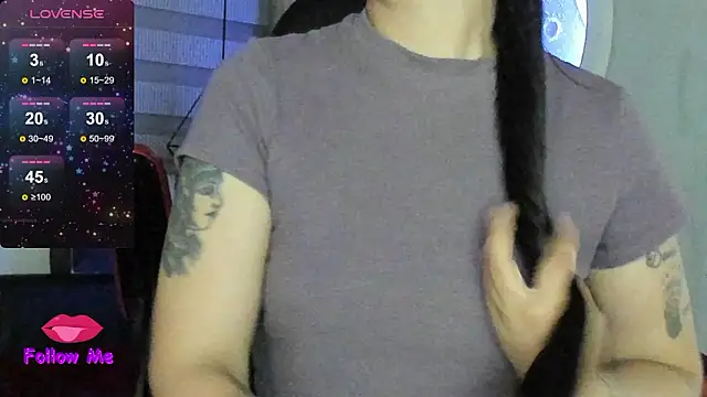 natasha logan  online show from January 17, 2026, 4:28 am