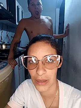 catire2323 online show from March 29, 2026, 12:21 am