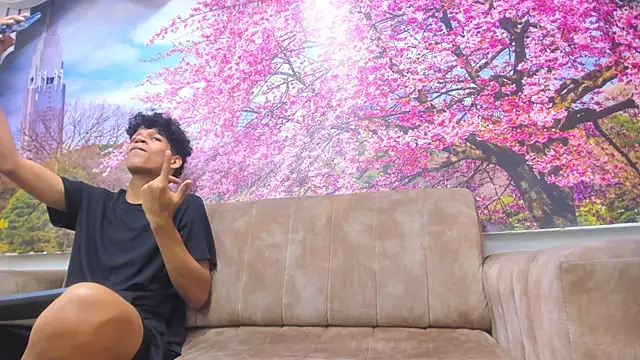 BvlgarVoyss online show from November 12, 2025, 6:30 pm