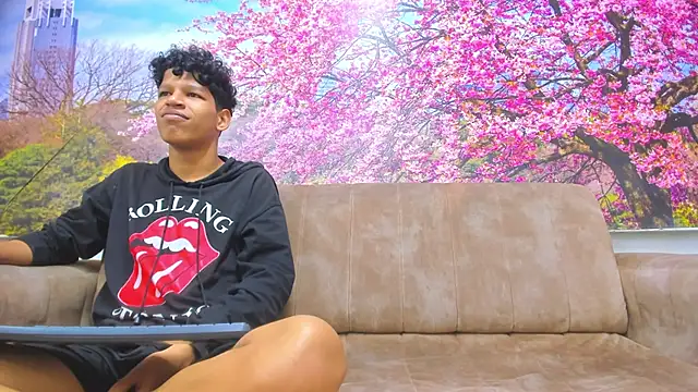 BvlgarVoyss online show from November 14, 2025, 6:17 pm