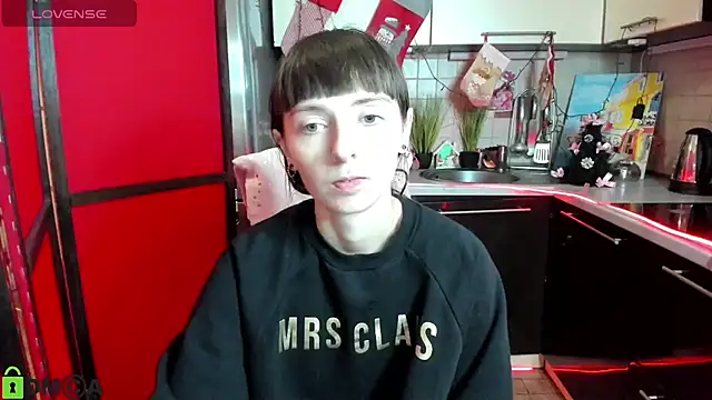 TayanaJons online show from December 15, 2025, 7:56 am