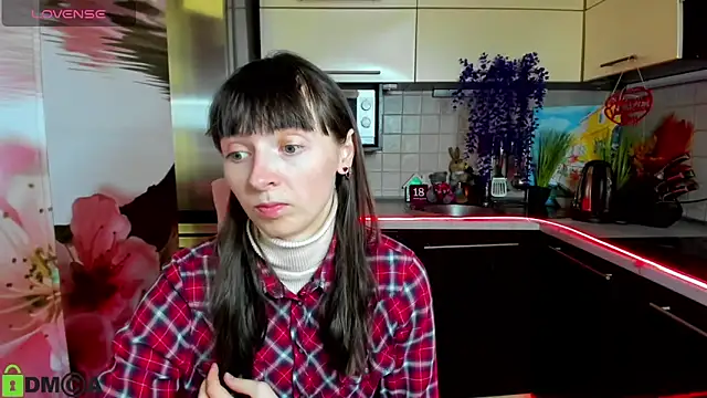 TayanaJons online show from February 14, 2026, 8:11 am