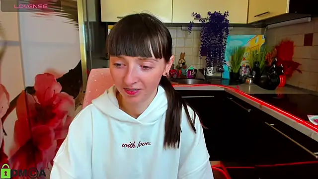 TayanaJons online show from March 11, 2026, 8:09 am