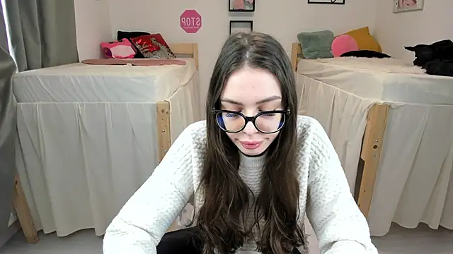 18perfecttits online show from February 6, 2025, 12:05 pm