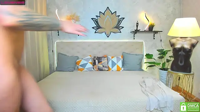 StripBianka online show from April 14, 2026, 7:25 am