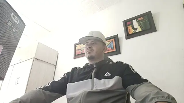 myke andrade online show from October 8, 2025, 7:44 pm