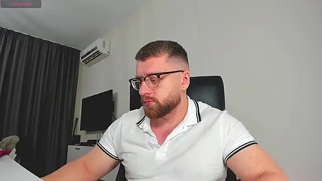 Findom guy online show from February 5, 2026, 6:01 pm