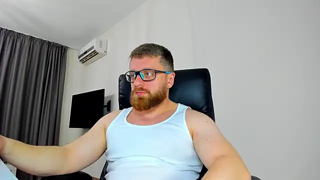 Findom guy online show from April 9, 2026, 11:48 am