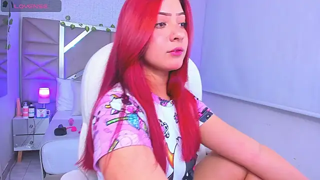 Snapshot of Zoe_Lennoxx chatting on January 22, 2025, 1:42 pm Zoe Lennoxx online show from January 22, 2025, 1:42 pm