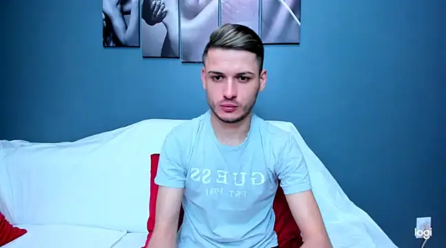 Snapshot of andboyfor6 chatting on January 19, 2025, 9:22 am andboyfor6 online show from January 19, 2025, 9:22 am