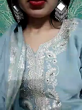 Snapshot of Noor_Darliing chatting on January 18, 2025, 8:40 pm Noor Darliing online show from January 18, 2025, 8:40 pm