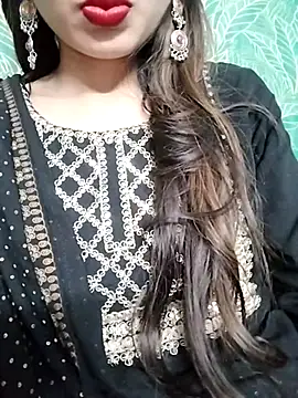 Snapshot of Noor_Darliing chatting on February 21, 2025, 6:15 pm Noor Darliing online show from February 21, 2025, 6:15 pm