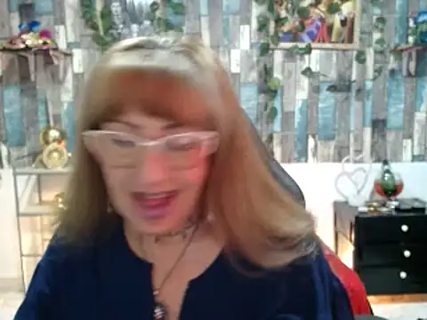 Snapshot of KarimaSarabe chatting on March 10, 2025, 8:34 pm KarimaSarabe online show from March 10, 2025, 8:34 pm