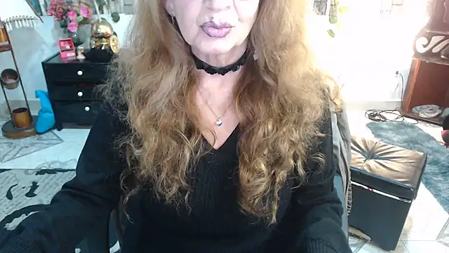 Snapshot of KarimaSarabe chatting on September 22, 2025, 9:50 pm KarimaSarabe online show from September 22, 2025, 9:50 pm