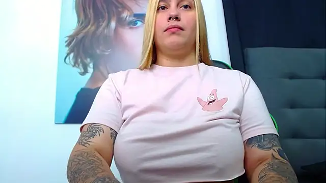 Snapshot of hanna_rabbit_ chatting on December 4, 2024, 9:57 pm hanna rabbit  online show from December 4, 2024, 9:57 pm