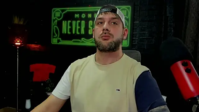 LexXHardy online show from February 25, 2025, 3:05 pm