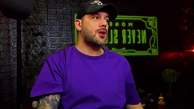 Snapshot of LexXHardy chatting on January 19, 2026, 8:51 am LexXHardy online show from January 19, 2026, 8:51 am