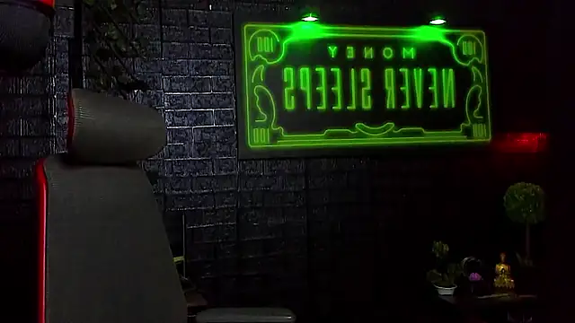 Snapshot of LexXHardy chatting on February 2, 2026, 12:59 pm LexXHardy online show from February 2, 2026, 12:59 pm