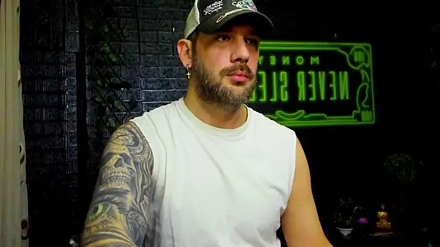 Snapshot of LexXHardy chatting on February 17, 2026, 4:35 pm LexXHardy online show from February 17, 2026, 4:35 pm