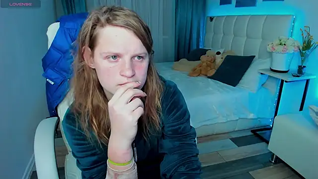 Kathlyn  Heath online show from March 11, 2025, 9:48 pm