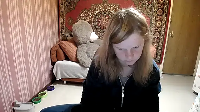 Kathlyn  Heath online show from September 21, 2025, 6:09 pm