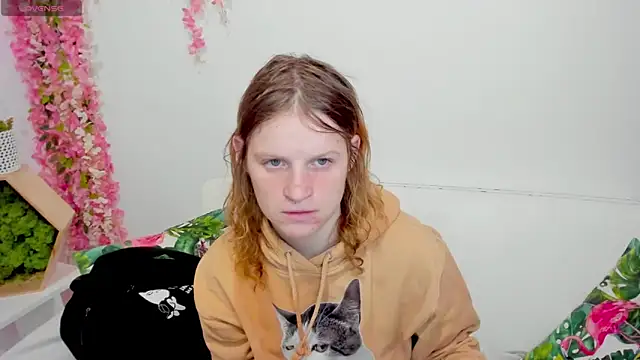 Kathlyn  Heath online show from February 14, 2026, 1:41 pm