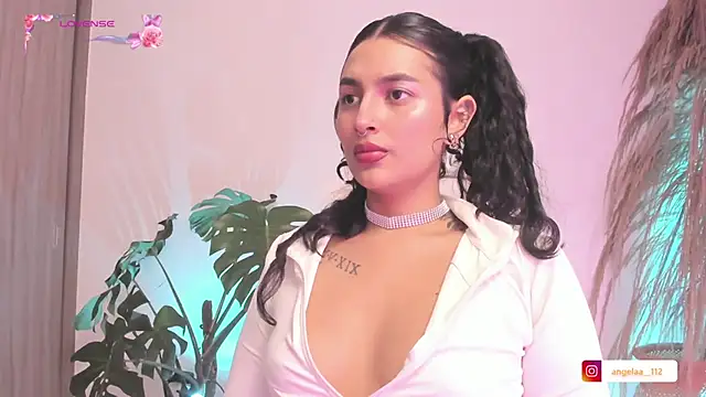 Anngel 1 online show from September 24, 2025, 4:21 pm