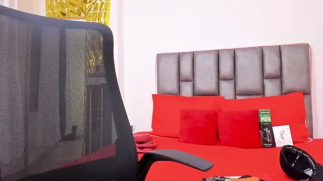 Snapshot of michacosio chatting on February 5, 2026, 4:50 am michacosio online show from February 5, 2026, 4:50 am