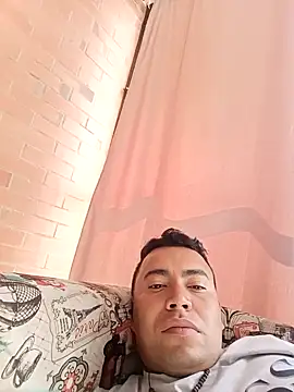 Diego leon27 online show from January 8, 2025, 6:31 pm