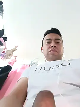 Diego leon27 online show from January 20, 2025, 10:37 pm