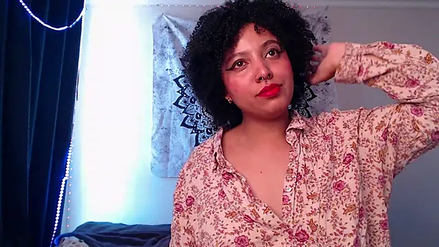 michell bling1 online show from December 15, 2024, 1:22 pm