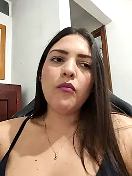 Mia Hampton online show from February 15, 2026, 8:49 pm