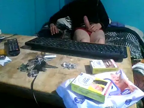 Snapshot of malekon76 chatting on December 12, 2024, 7:41 am malekon76 online show from December 12, 2024, 7:41 am