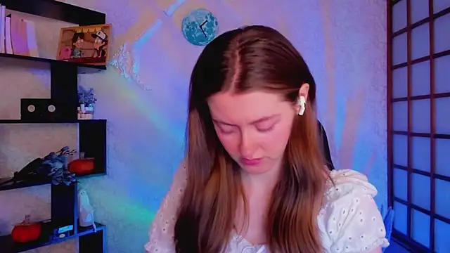 KateCuddle online show from December 20, 2024, 2:30 am