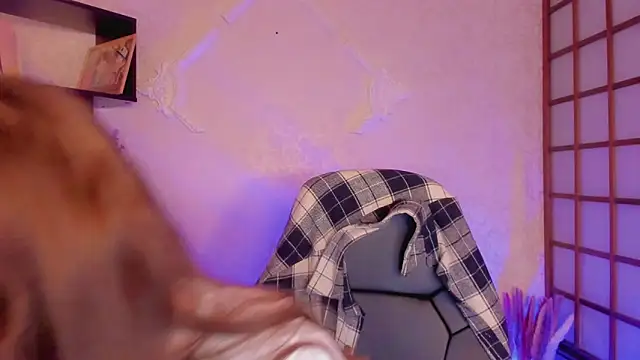 KateCuddle online show from January 21, 2025, 6:33 am