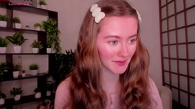 KateCuddle online show from December 22, 2025, 2:41 am