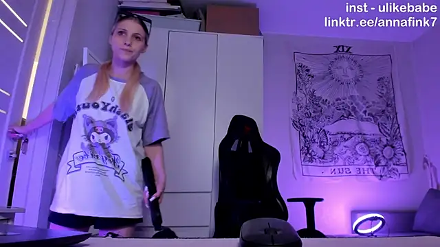 Snapshot of Anna_Fink chatting on November 16, 2025, 9:53 pm Anna Fink online show from November 16, 2025, 9:53 pm