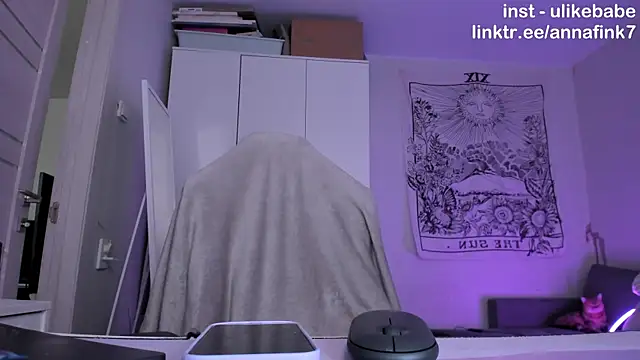 Snapshot of Anna_Fink chatting on November 20, 2025, 7:19 am Anna Fink online show from November 20, 2025, 7:19 am