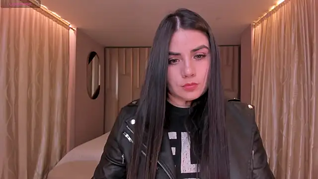 Snapshot of KendraClarkX chatting on February 25, 2026, 2:43 am KendraClarkX online show from February 25, 2026, 2:43 am